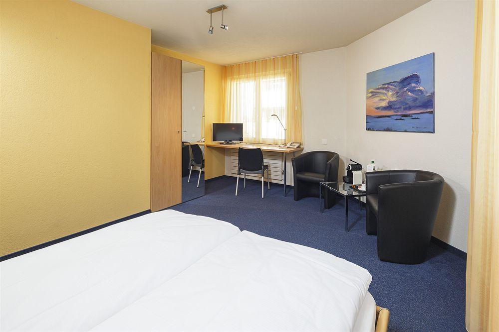 Aarehof Swiss Quality Hotel Wildegg Exterior photo